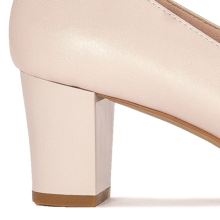 Sergio Leone Beige Pearl Pumps