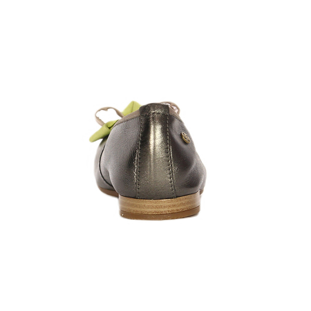 Maciejka Leather Elegant Ballerinas With Bow Green P6801-20/00-0