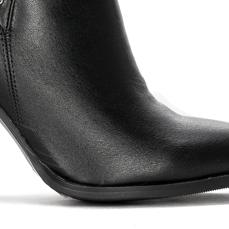 Women's Filippo boots on a black insulated heel