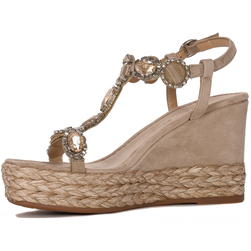 Alma En Pena Beige Sandals V23510