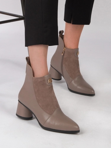 S.Barski Women's boots ankle boots beige