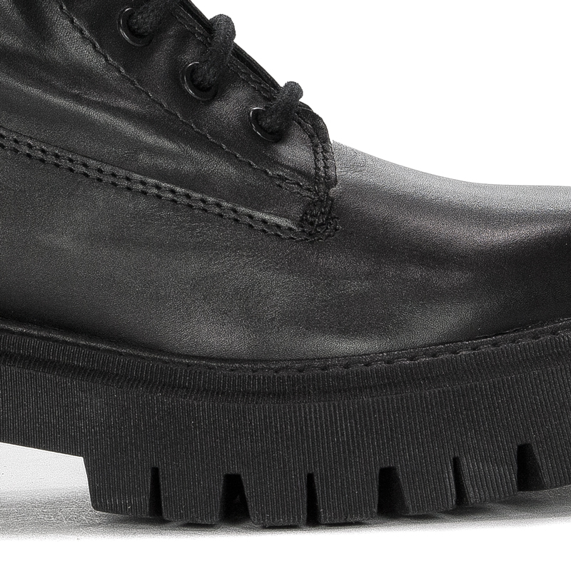 Tamaris Black Leather Boots