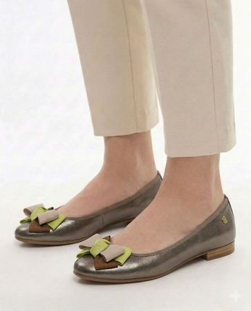 Maciejka Leather Elegant Ballerinas With Bow Green P6801-20/00-0