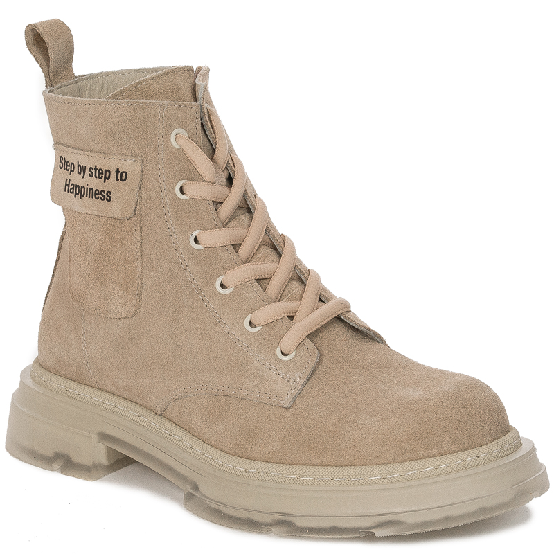Leather Boccato boots on a Beige platform