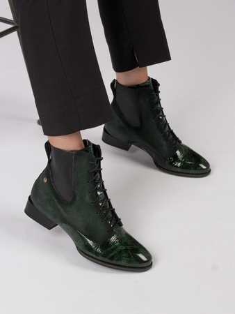 Maciejka Green women's Lace-Up Boots