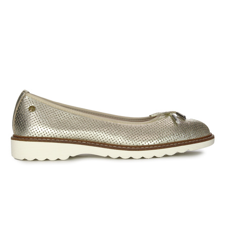 Maciejka Gold Leather Low Shoes