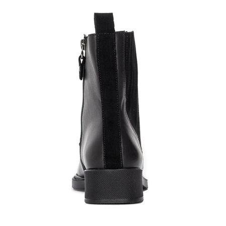 Maciejka 06221-01/00-8 Black Leather Boots