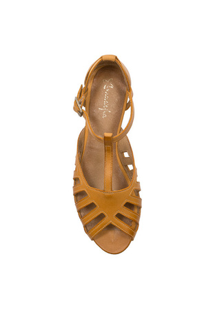 Maciejka women's orange Sandals