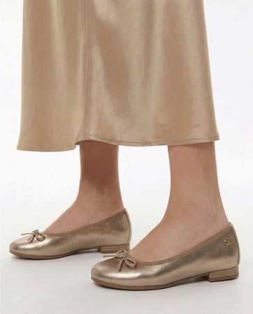 Maciejka Leather Ballet Flats With Bow Flat Heel Gold P6800-25/00-0