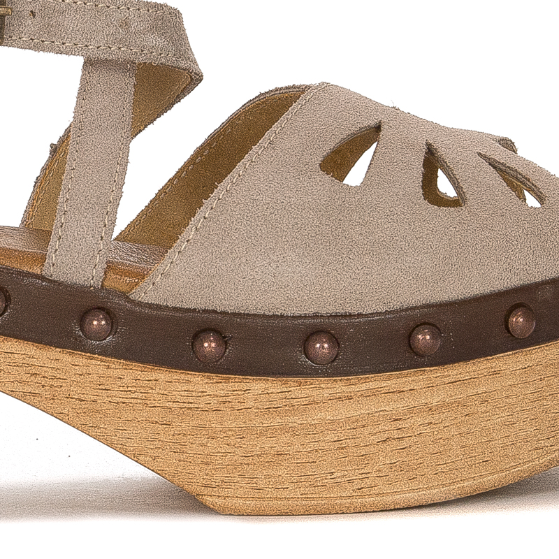 Maciejka women's Dark Beige velor Sandals