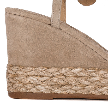 Alma En Pena Beige Sandals V23510