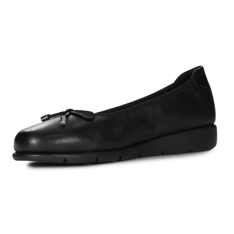 Maciejka Leather Slip-On Platform Loafers Black P6504-01-00-1
