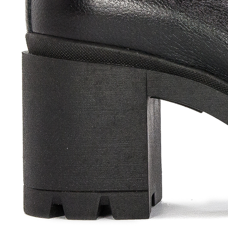 Lemar Women's leather black shoes