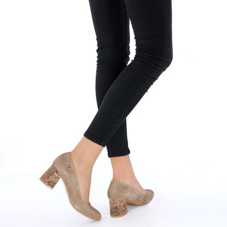 Maciejka 03356-10-00-1 Beige Pumps