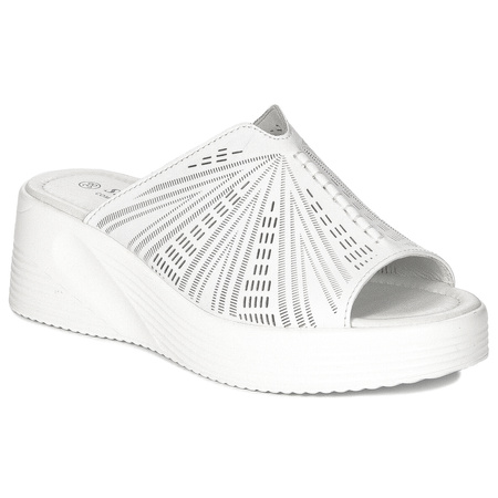 D&A Women's White Slides