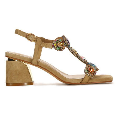 Alma En Pena Beige Sandals