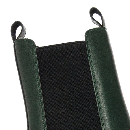 Sergio Leone boots insulated on the Green platform