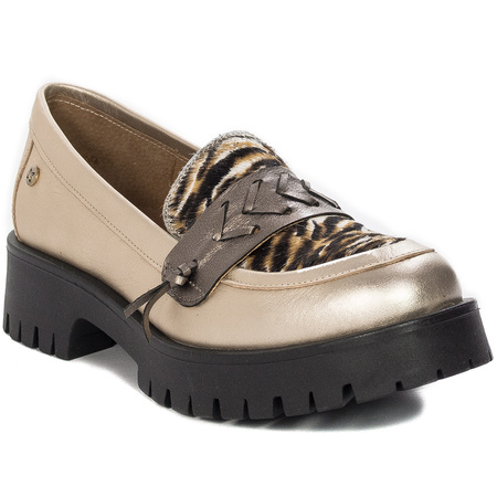Maciejka Gold Flat Shoes 