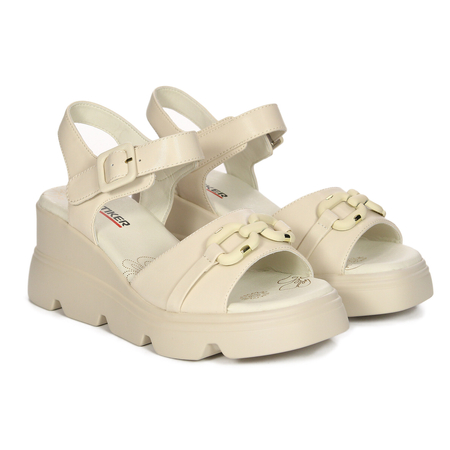 Artiker Women's Beige Sandals
