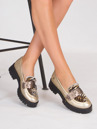 Maciejka Gold Flat Shoes 