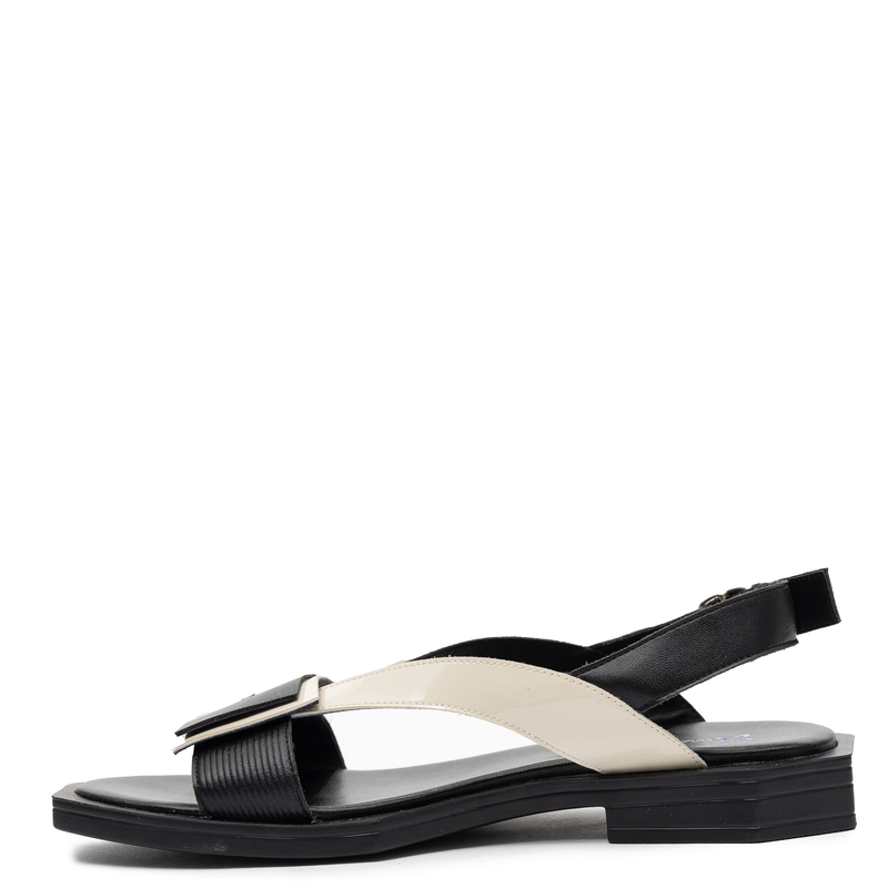 Maciejka Leather Two-Tone Sandals With Decorative Buckle Black-Beige K7478-01/00-1