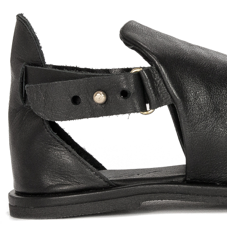 Venezia Esti Black Sandals