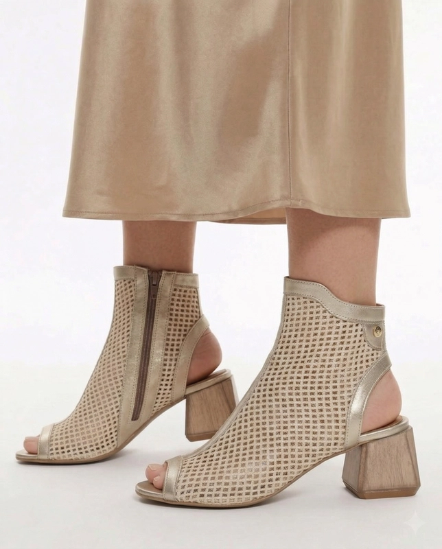 Maciejka leather cutout block-heel sandals gold 06899-25/00-0