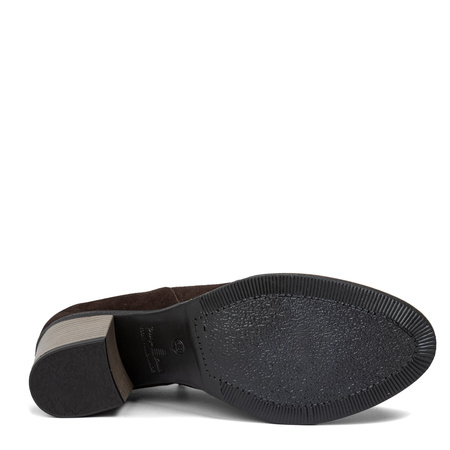 Maciejka Chocolate Suede Block Heel Ankle Boots with V-Cut 04492-100/00-5