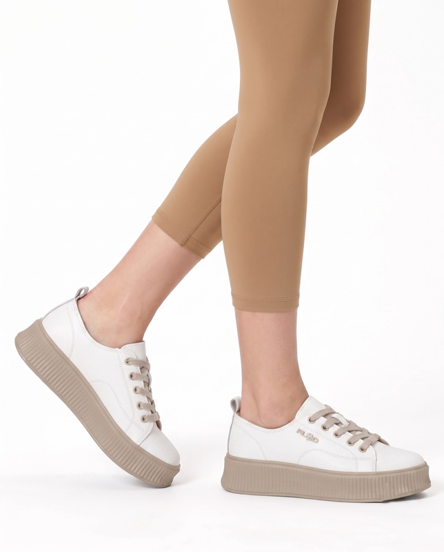 Filippo Sneakersy Damskie Skórzane Sznurowane Na Ryflowanej Platformie Białe Z Beżem DP6122-26-WH-BE
