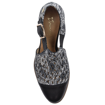Maciejka Black and Beige Pumps