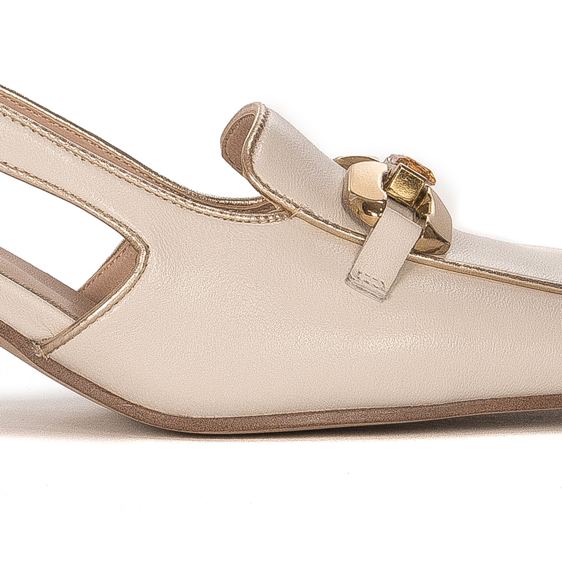 CAFENOIR Women's Low Shoes Beige