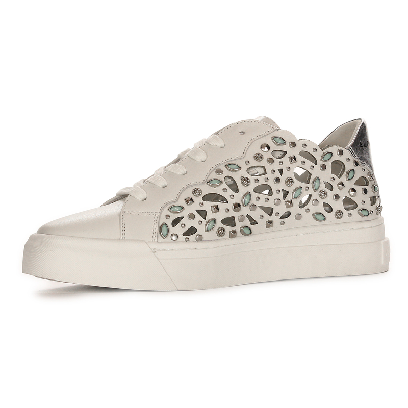 Alma En Pena Women's Half Shoes White