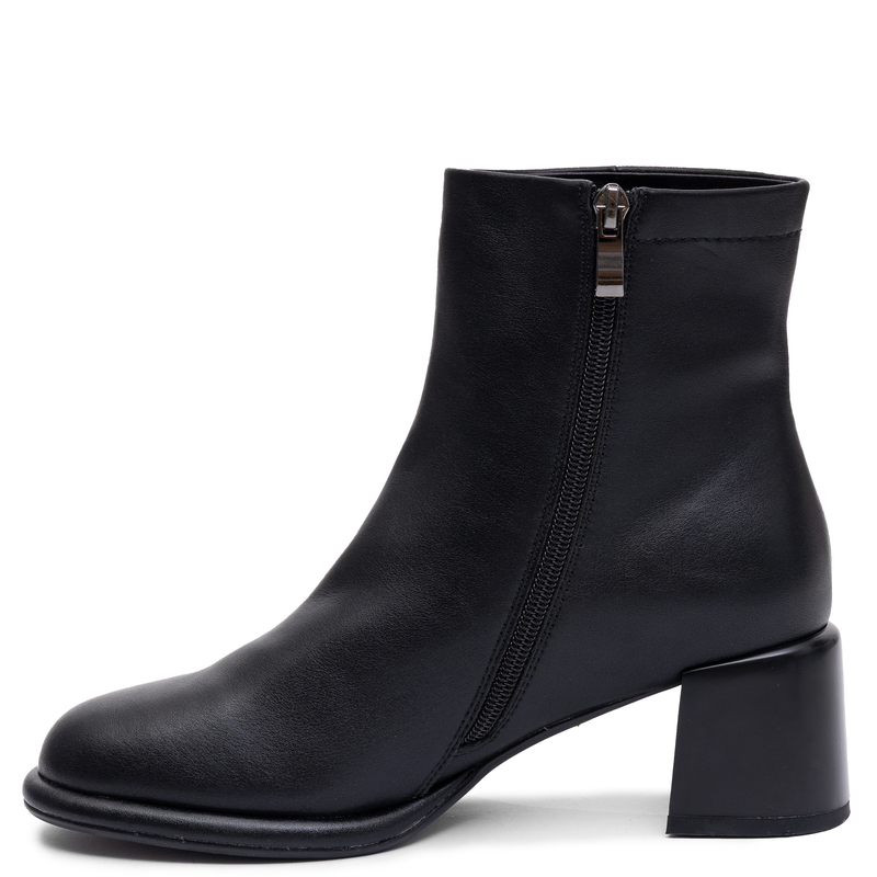 Maciejka Leather Elegant Block Heel Ankle Boots Black K7753-01/00-7