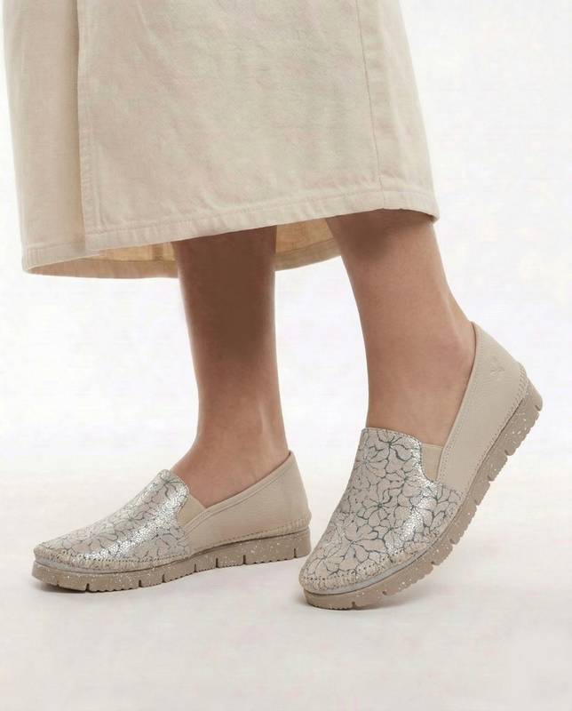 Maciejka Leather Comfortable Slip-On Loafers Floral-Print Beige 03512-69/00-0