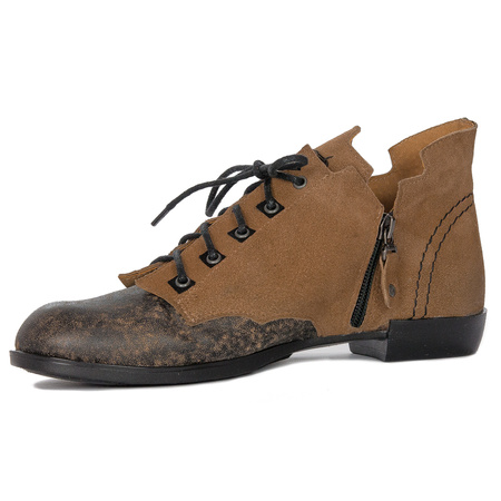 Maciejka Brown Lace-up Boots