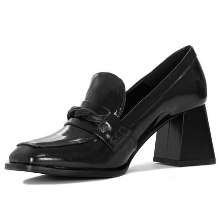 Maciejka Women's Patent Leather Heeled Shoes Black 05672-01/00-1