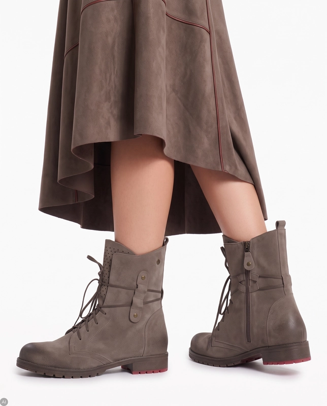 Maciejka Women's Beige Lace-up Boots