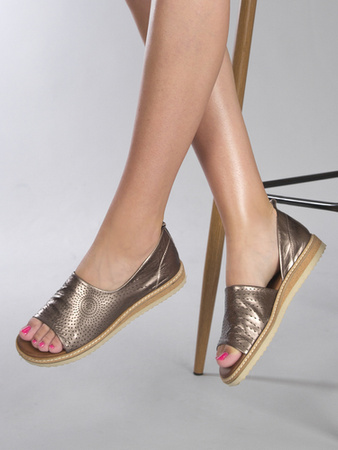 Artiker Women's Bronze Sandals