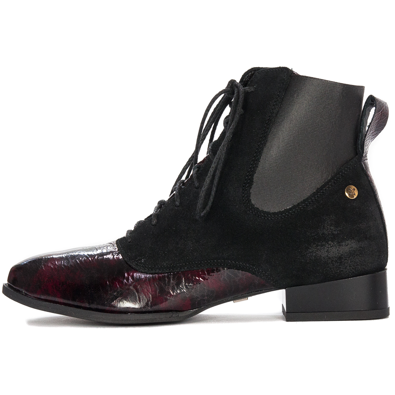 Maciejka Black women's Lace-Up Boots