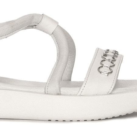 Maciejka women's White Sandals