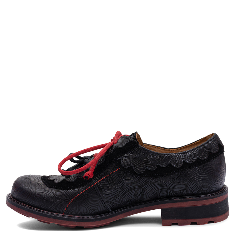 Maciejka Women's Leather Low Shoes Black Red 07600-08/00-1