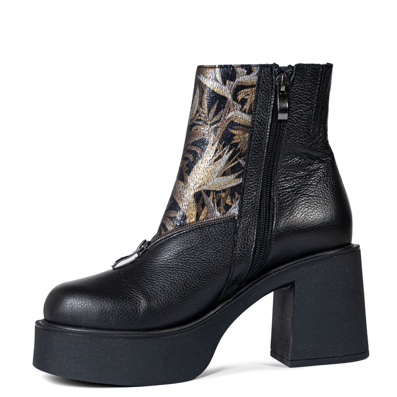 Boccato Asymetryczne Botki Na Klocku Z Suwakiem Czarne 3200-BLACK-GOLD