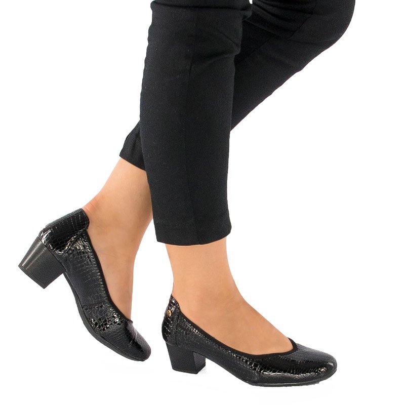 Maciejka Women's Leather Block Heel Pumps Black Crocodile 04802-01-00-1