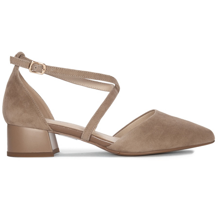 Maciejka Beige Pumps
