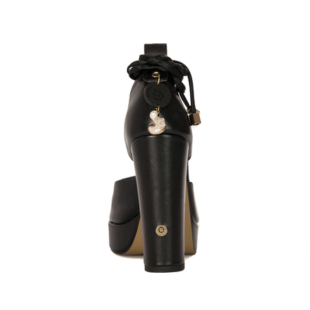 Opra Verona Black