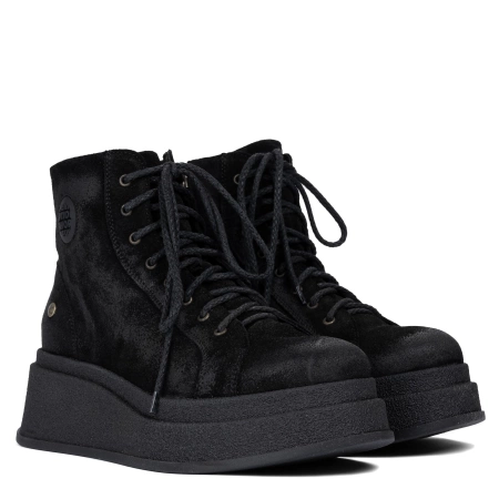 Maciejka Suede Platform Ankle Boots Black 06309-01-00-8