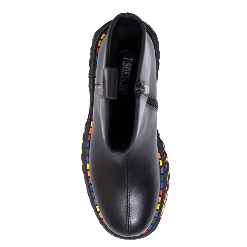 T. Sokolski Platform Ankle Boots Color-Accented Sole Black CH-Z25-84-BLK