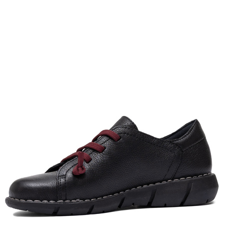 Maciejka Women's Black Leather Low Shoes
