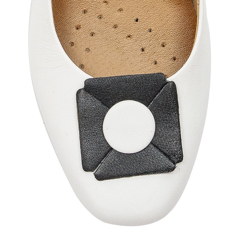 Maciejka 05034-11-00-1 White Pumps