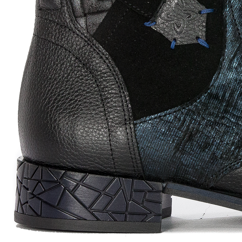 Maciejka 05582-01/00-7 Black Lace-Up Boots